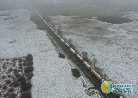 польские дальнобойщики не пропускают вооружение на Украину