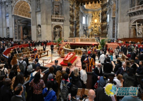 На похоронах Папы Зеленский и Трамп будут далеко друг от друга На похоронах Папы Зеленский и Трамп будут далеко друг от друга