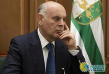 Абхазия предложила военную и гуманитарную помощь ЛДНР