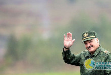 «Видим, сколько оттуда идет беды»: Лукашенко укрепляет границу с Украиной