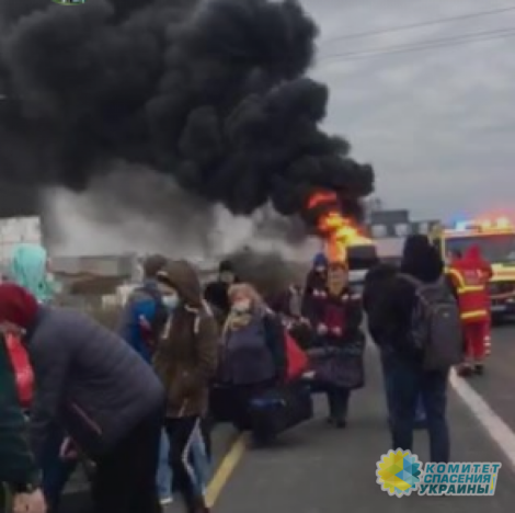 В Венгрии загорелся автобус с украинскими гастарбайтерами