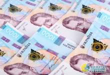 МВФ требует от киевского режима отпустить курс доллара