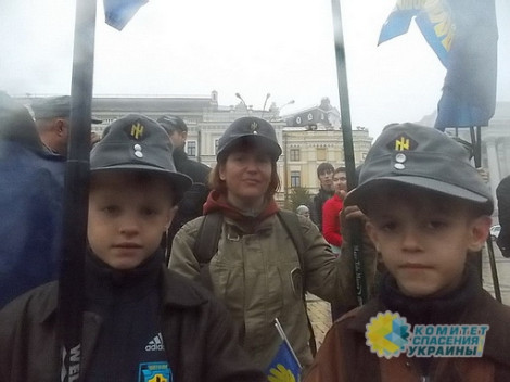 Азаров рассказал какая Украина нужна киевскому режиму