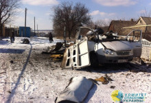 В течение суток обстрелами карателей в Докучаевске и Донецке повреждено порядка 10 домов и автомобиль