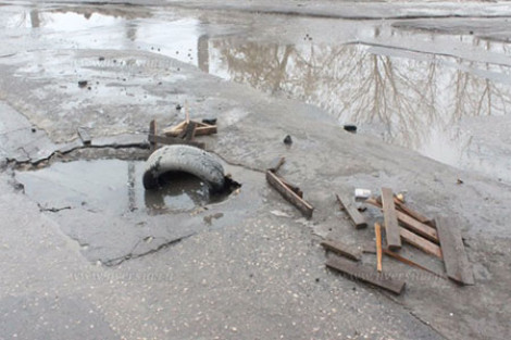 Министр инфраструктуры Украины заявил, что на ремонт дорог в стране потребуется 100 лет