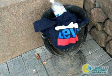 В Николаеве неонацисты раздели подростка за футболку, напомнившую им триколор