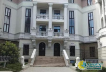 Чета Зеленских исправно платит коммуналку за квартиру в Крыму