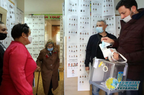 Азаров предоставил удручающие выводы о местных выборах на Украине