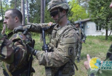 В Украину снова прибыли инструкторы из США