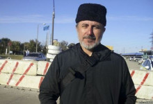 Ислямов угрожает снова заблокировать Крым