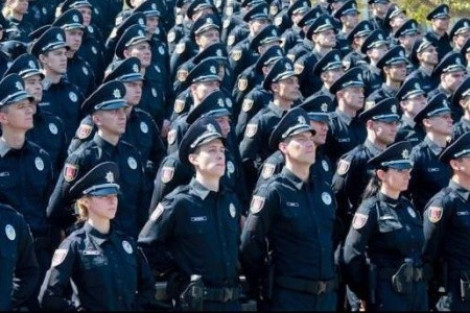На Украине будут массово увольнять опытных офицеров полиции, меняя их на лояльных режиму