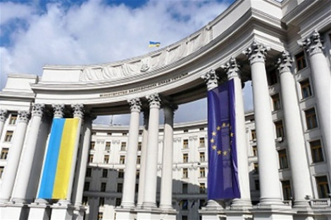 Киев объяснил блокаду Донбасса "защитой национальных интересов страны"
