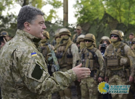 Азаров о результатах Порошенко по реформированию армии