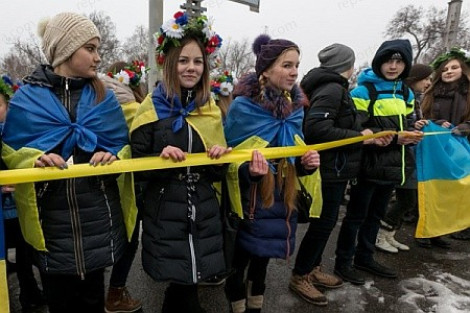 Процесс оздоровления пошел: Украинцы игнорируют «патриотические» акции националистов