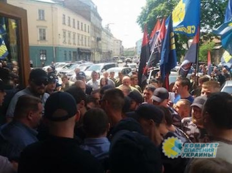 Радикалы заявили, что готовятся к штурму облсоветов по всей стране