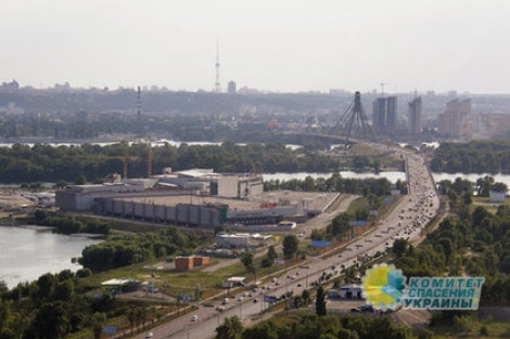 Киевляне столицы заканчивают сбор подписей за возвращение проспекту Ватутина