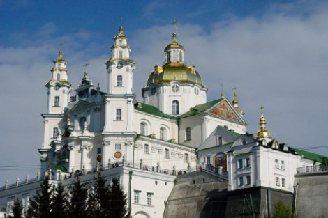УПЦ: отнять Почаевскую лавру хотят те, кому нужна в Украине религиозная вражда