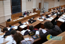Украинское правительство: Студентам не нужны ни стипендии, ни дипломы