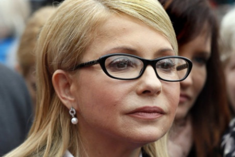 Тимошенко обещает вернуть миллиарды Яценюка