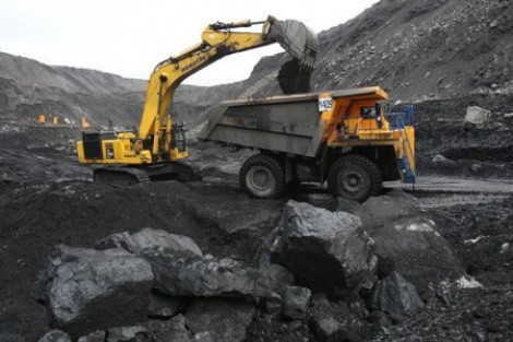 Дмитрий Корнейчук: почему власть не применяет силу для прекращения угольной блокады страны?