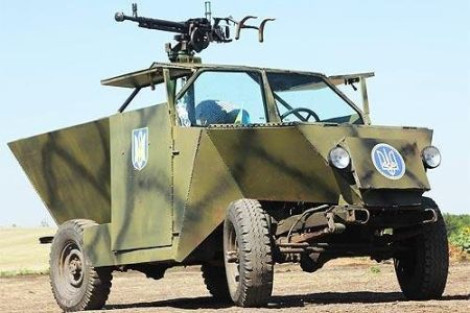 Порошенко предложил модернизировать старые танки вместо покупки новых