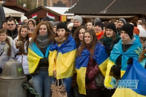 Украинцы хотят мира - 65% населения поддержали Минские соглашения