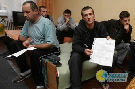Украинская власть выпихивает граждан из страны. Безвиз - возможность сэкономить на зарплатах и стипендиях
