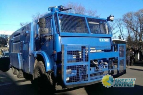Пожар третьего «Майдана» будут тушить водометами: все почти готово